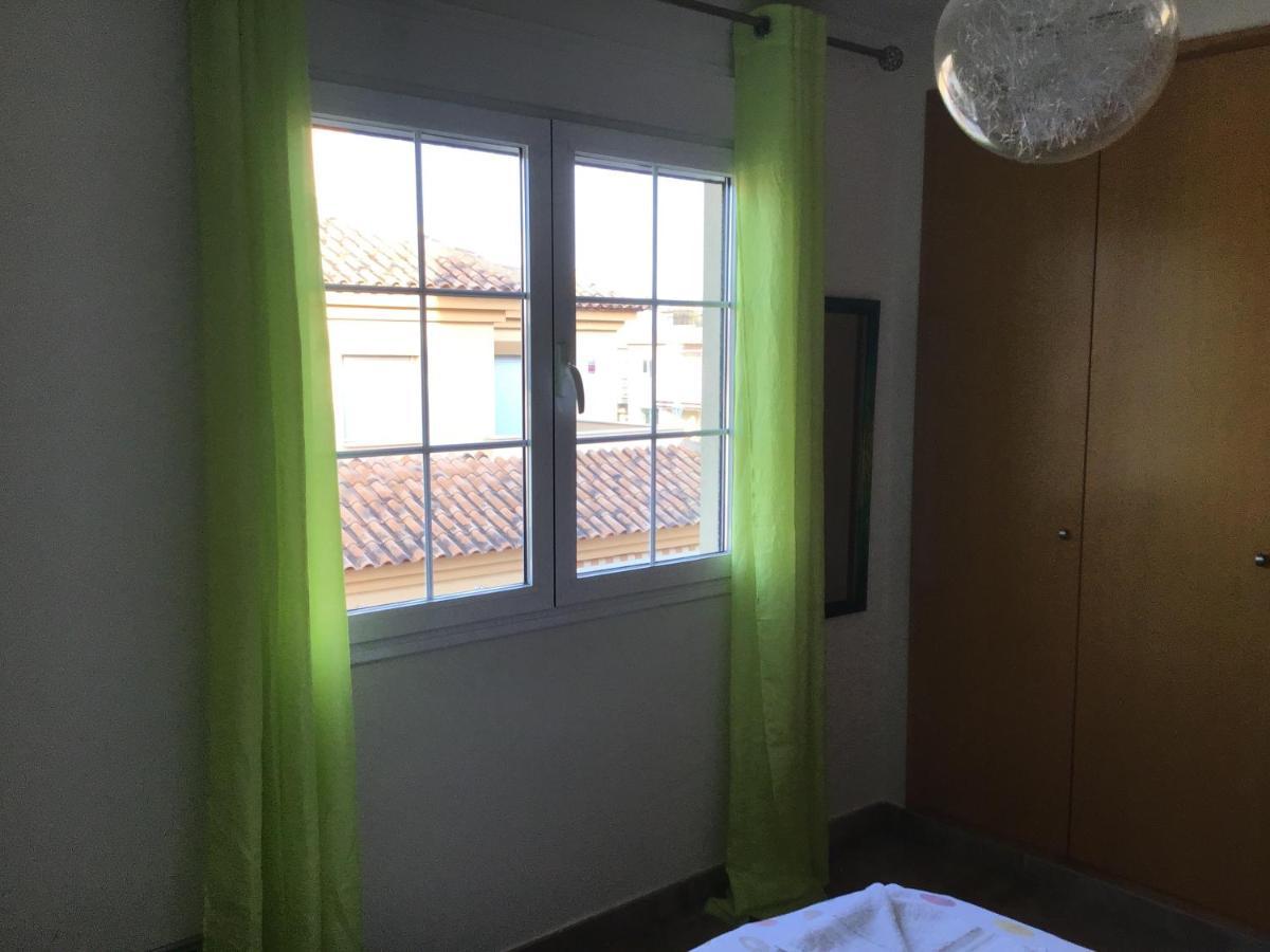 لالفاس دبل بي Double Room With Shared Bathroom And Shared Communal Areas R4 المظهر الخارجي الصورة